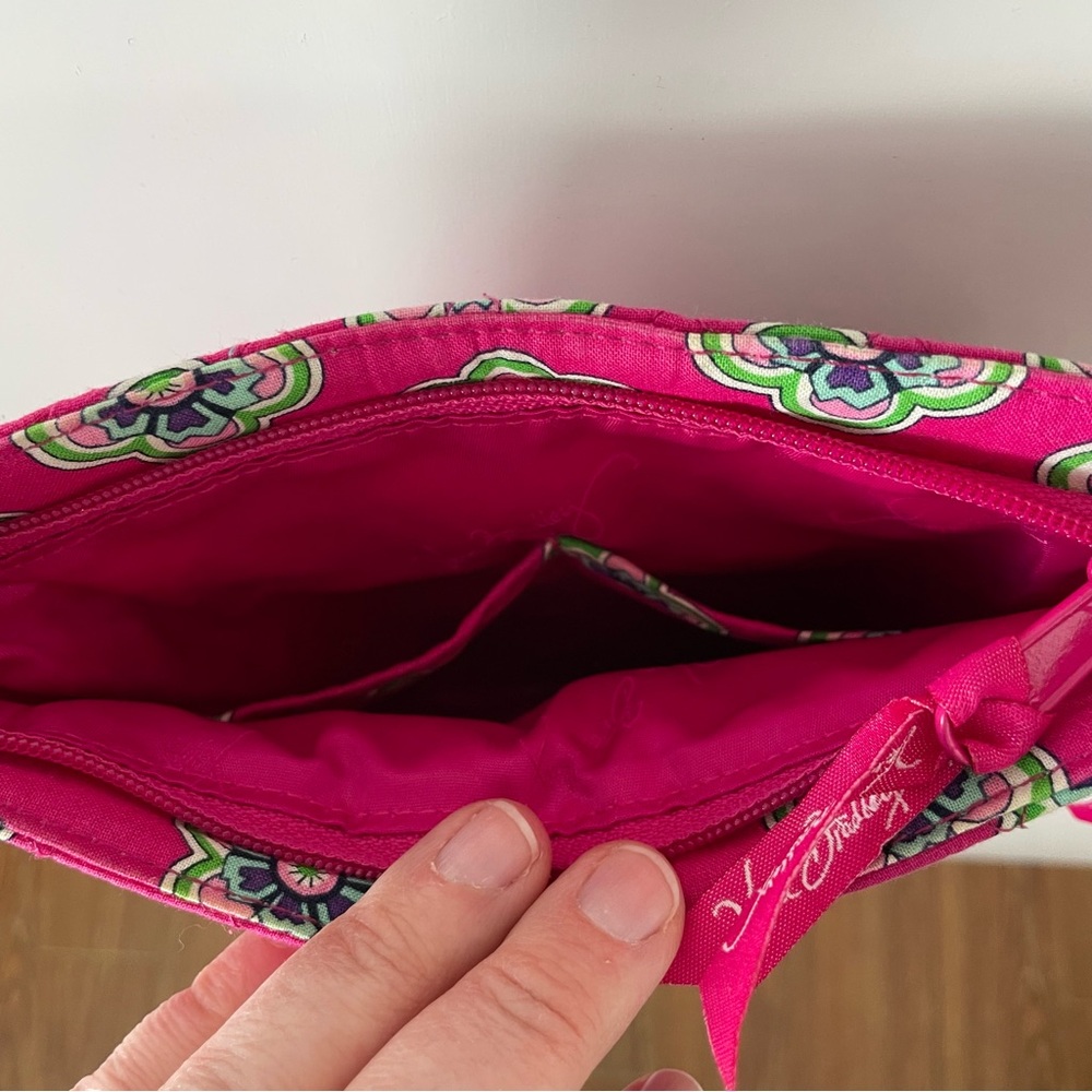Vera Bradley “Pink Swirls Flower” Crossbody Bag - Picture 5 of 10